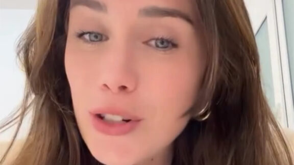 Ángela Fernández - Sociedad