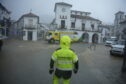 Bomberos de la provincia de Cádiz trabajan en labores de achique de agua en calles y viviendas en la localidad gaditana de Grazalema tras el paso de la borrasca Leonardo.