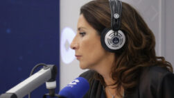 Pilar García de la Granja - Economía