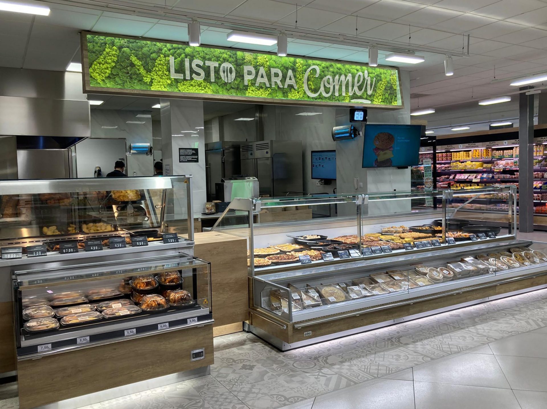 Mercadona se lanza a por la hostelería y tendrán 500 supermercados con cafetería