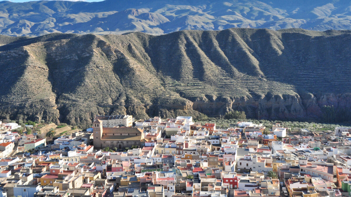 Tabernas (Almería) - Sociedad