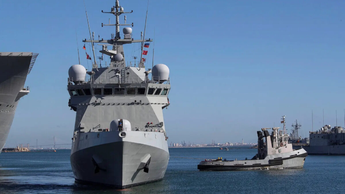 Buque de la Armada Española - Defensa