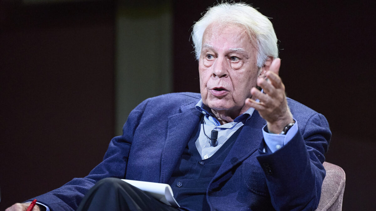 El expresidente del Gobierno Felipe González en un acto