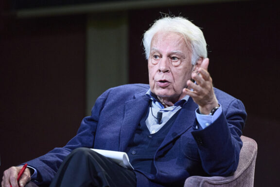 El expresidente del Gobierno Felipe González en un acto