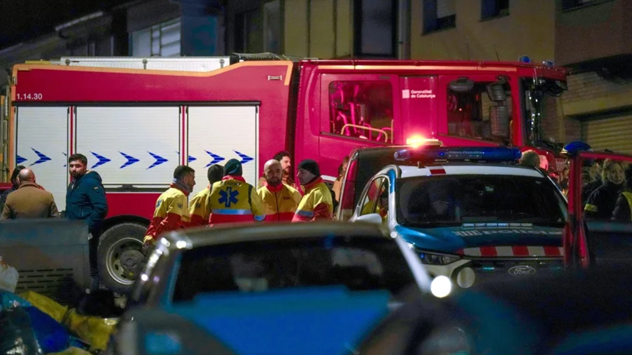 Los cinco jóvenes muertos en el incendio de Manlleu usaban el trastero como "punto de encuentro" Los cinco jóvenes muertos en el incendio de Manlleu usaban el trastero como "punto de encuentro"