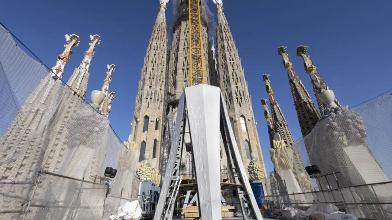 María del Mar Arnús, historiadora: "Seguir con la Sagrada Familia ha sido un error garrafal" María del Mar Arnús, historiadora: "Seguir con la Sagrada Familia ha sido un error garrafal"