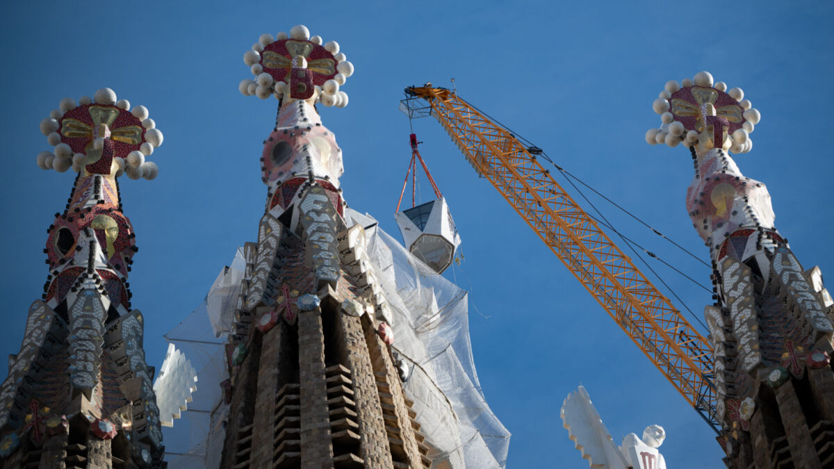 Culminación de la parte más alta de la Sagrada Familia