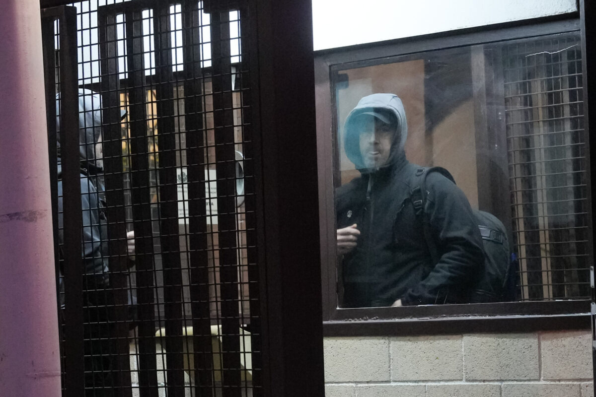 El exjefe militar de ETA Garikoitz Aspiazu Rubina, alias 'Txeroki', a su salida de la prisión de Martutene, a 9 de febrero de 2026, en San Sebastián, Guipúzcoa, País Vasco (España)