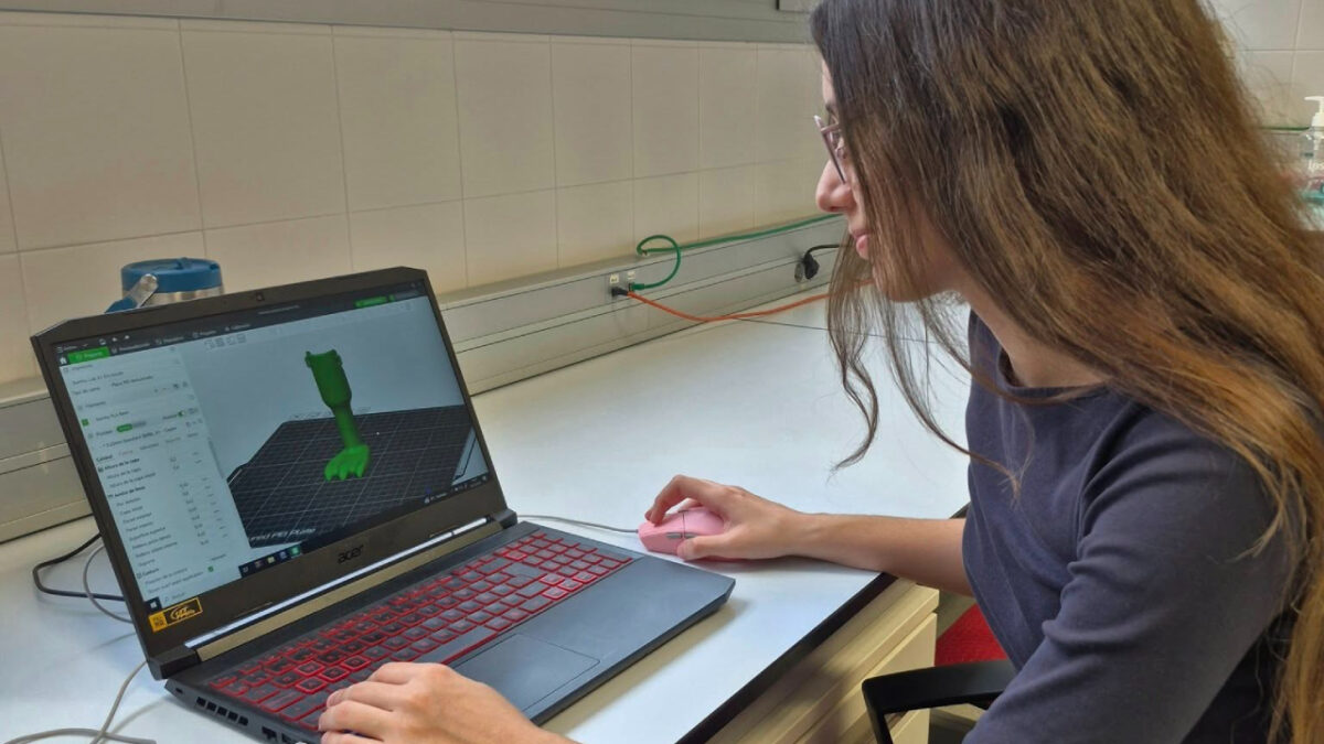 Ana Zamora - Sociedad