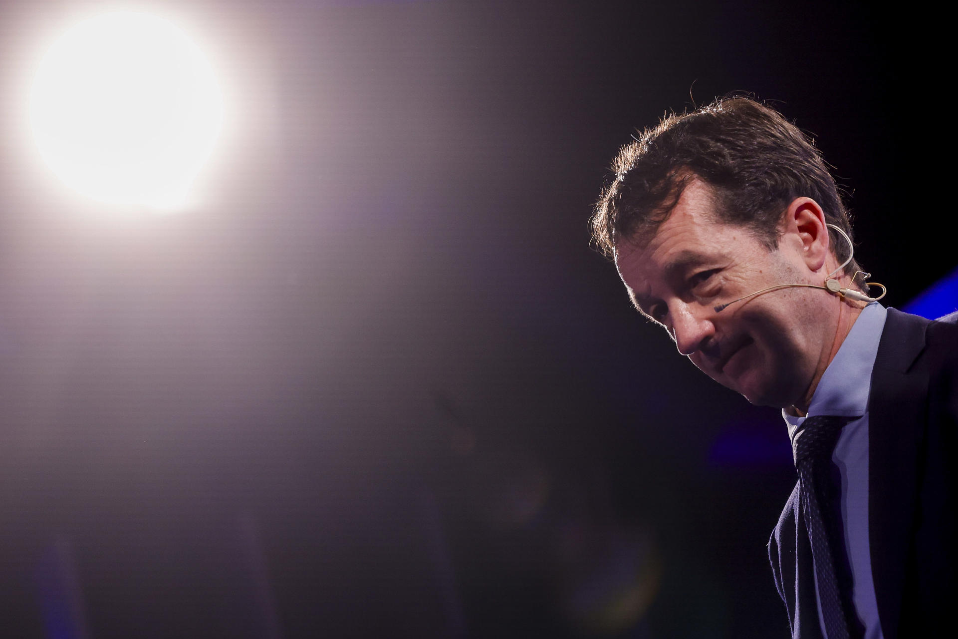 MADRID (ESPAÑA), 17/03/2025.- El presidente ejecutivo de Indra, Ángel Escribano este lunes durante una jornada organizada por 'Expansión' sobre los retos y oportunidades de las empresas e industria relacionados con defensa. EFE/ Juan Carlos Hidalgo