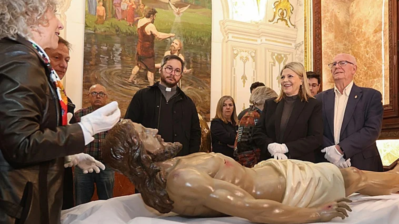 Cristo Yacente de Paiporta restaurado - Sociedad Cristo Yacente de Paiporta restaurado - Sociedad