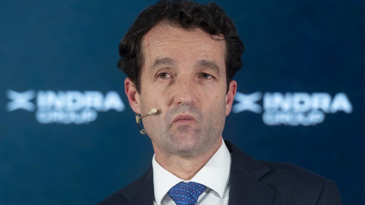 Ángel Escribano, durante una rueda de prensa, en la sede de Indra, a 26 de febrero de 2025, en Madrid (España).