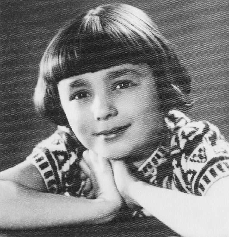 Farah disfrutó de una infancia acomodada.