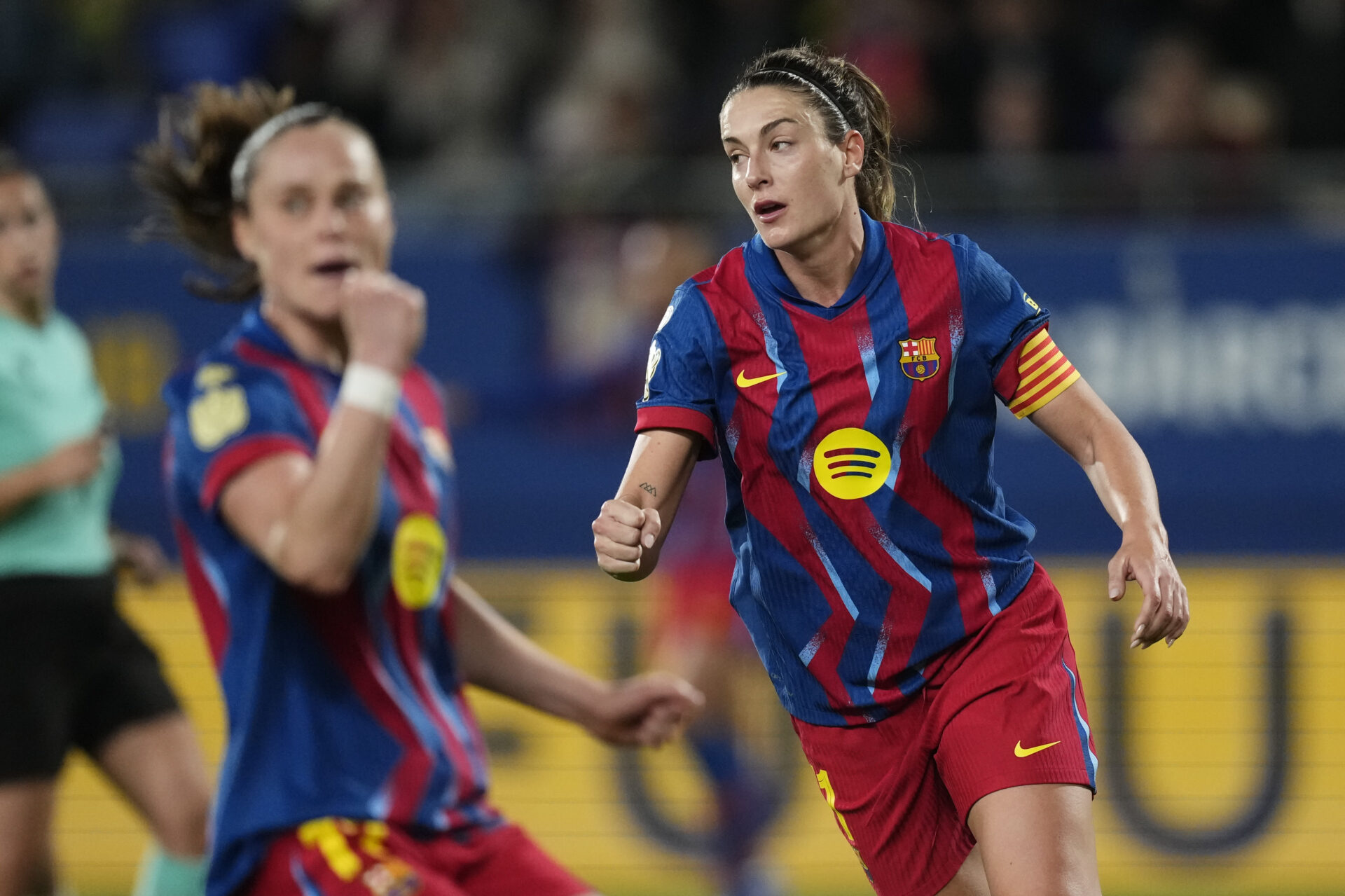 El Barça golea al Badalona y se mete en la final de Copa de la Reina