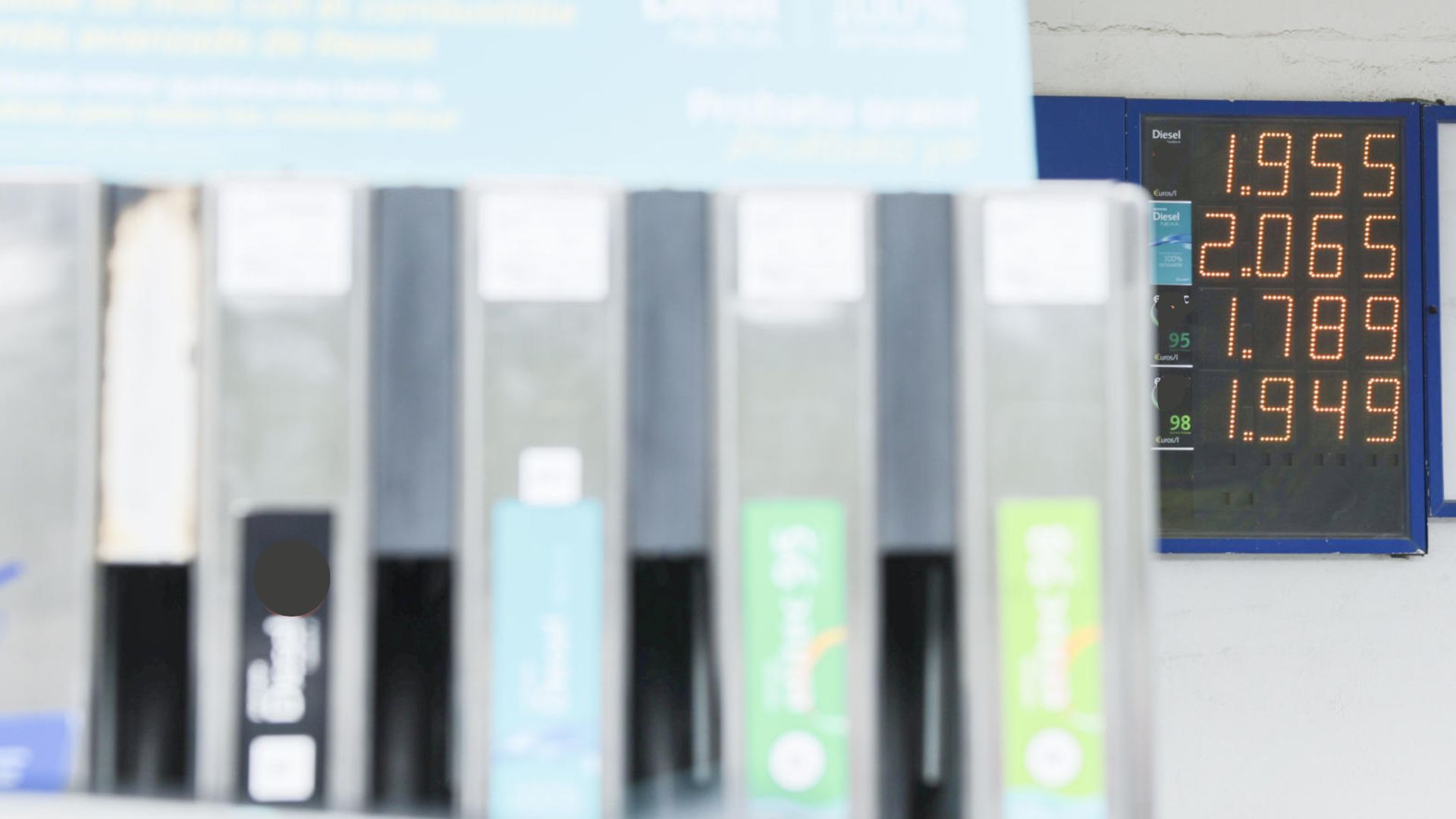 El precio del petróleo se congela en 112 dólares el barril cuando se cumple un mes del estallido de la guerra en Irán El precio del petróleo se congela en 112 dólares el barril cuando se cumple un mes del estallido de la guerra en Irán