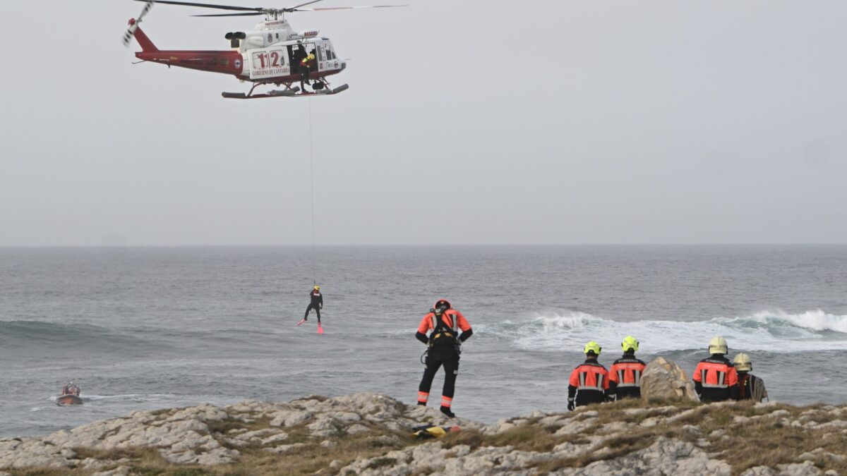 Rescate de las víctimas en Santander tras caer al mar