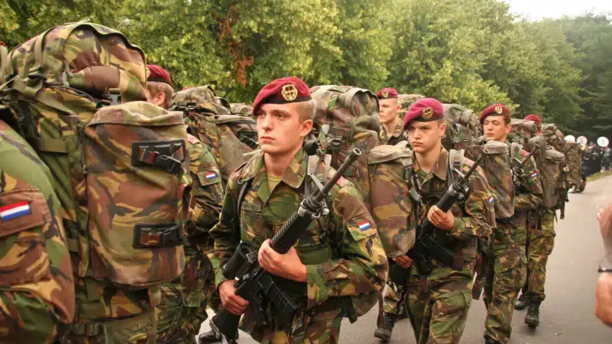 Ejército de Países Bajos - Internacional