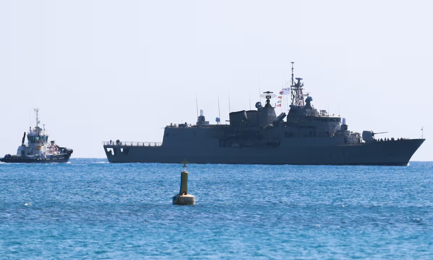 Fragata Canarias, la primera en participar junto a la Sofía en la misión de Frontex.