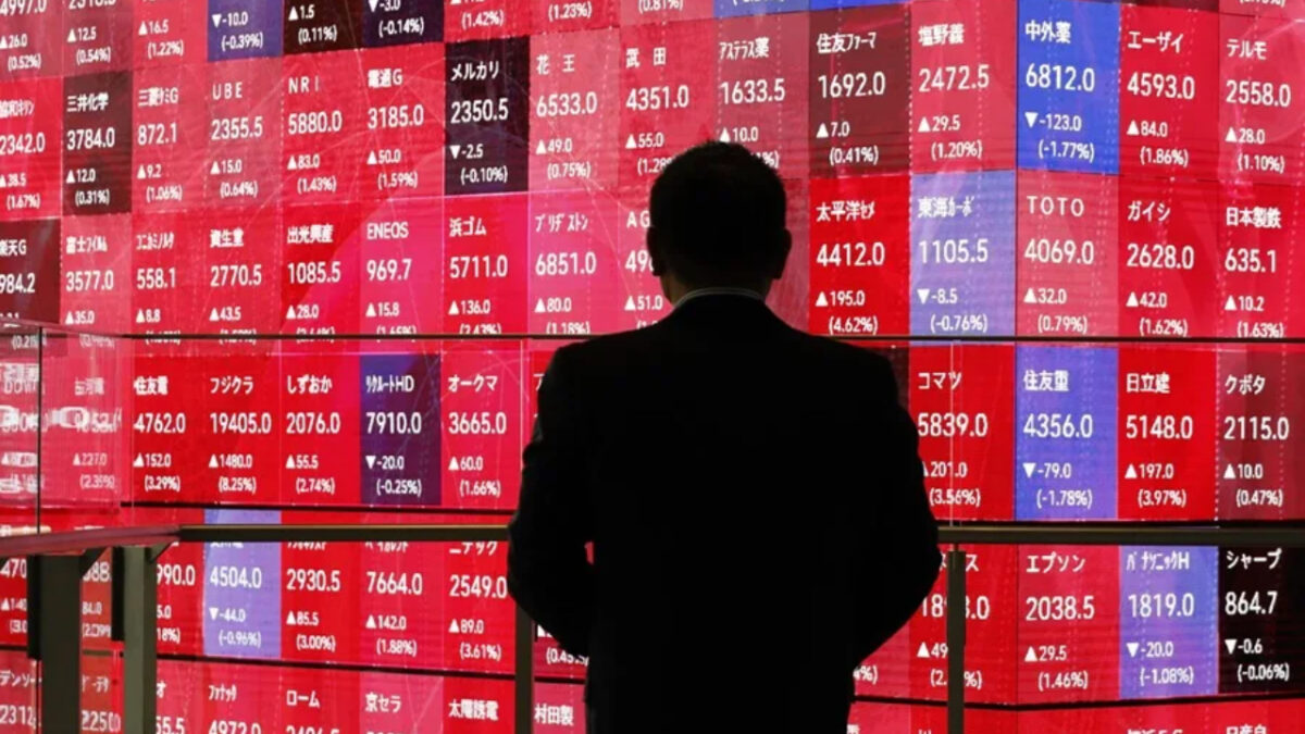 Hundimiento del Nikkei - Economía