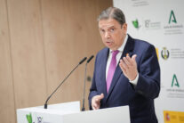 El ministro de Agricultura, Luis Planas, en un acto en Sevilla