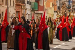 Mujeres cofrades