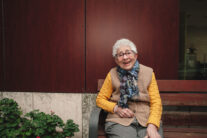 Pepita (82 años) creció en una familia marcada por la precariedad y acabó fundando una asociación de mujeres para ayudar a otras a escapar de la dependencia del marido