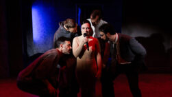 'Utopía en llamas' y la violencia de la prostitución convertida en show