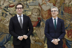 El vicepresidente primero, Carlos Cuerpo, y el ministro de Hacienda, Arcadi España.
