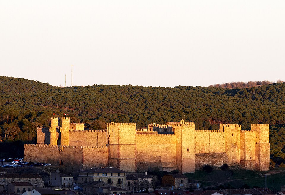 Castillo de Sigüenza - Sociedad