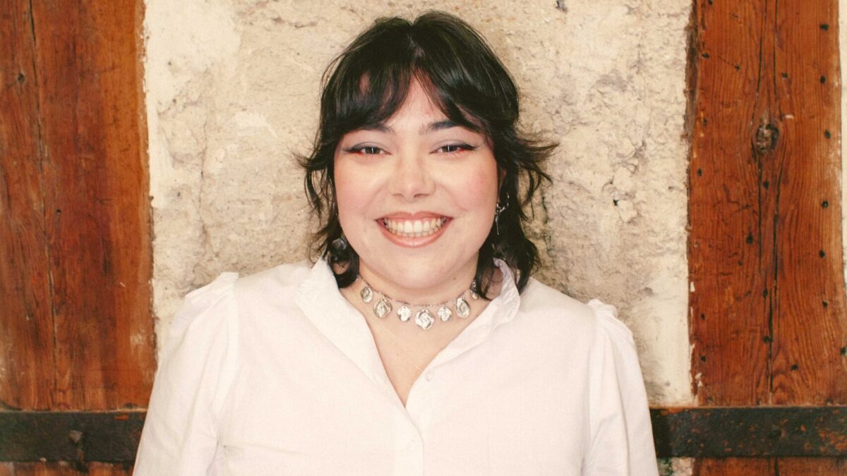 Lucía ha estudiado Bellas Artes y ha encontrado su lugar en el movimiento de Comunión y Liberación