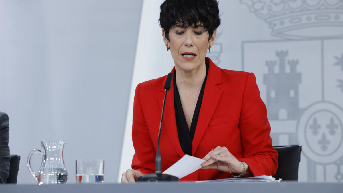 La ministra Portavoz, Elma Saiz, durante la rueda de prensa de este martes tras la reunión del Consejo de Ministros.