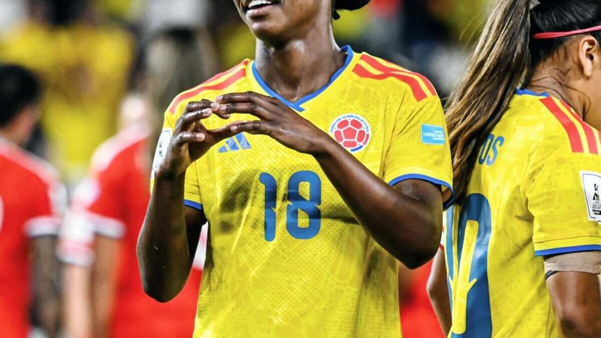 Linda Caicedo celebrando un gol con el Real Madrid