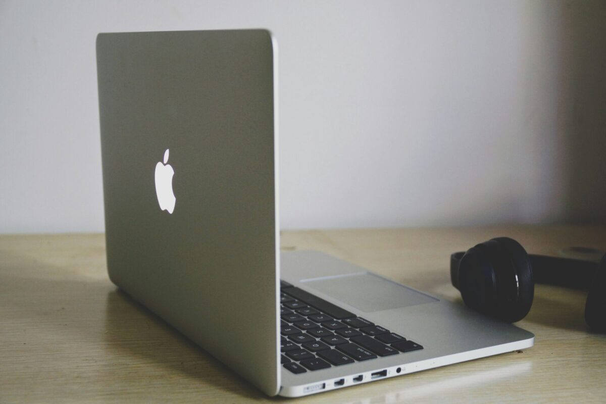 MacBook Apple - Sociedad