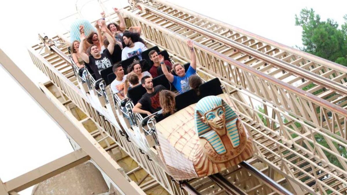 Parque de Atracciones de Zaragoza - Sociedad