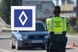 Nueva señal de la DGT: carriles VAO - Sociedad