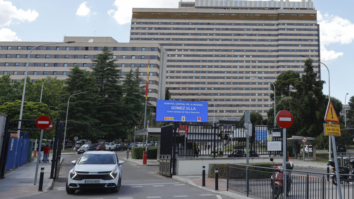 MADRID, 06/05/2026.- El crucero MV Hondius con un brote de hantavirus atracará el próximo sábado en el puerto tinerfeño de Granadilla de Abona, desde donde los pasajeros extranjeros serán evacuados a sus países de origen y los 14 españoles, entre los que hay tres asturianos, trasladados al Hospital Gómez Ulla, en Madrid, donde pasarán una cuarentena. EFE/ZIPI