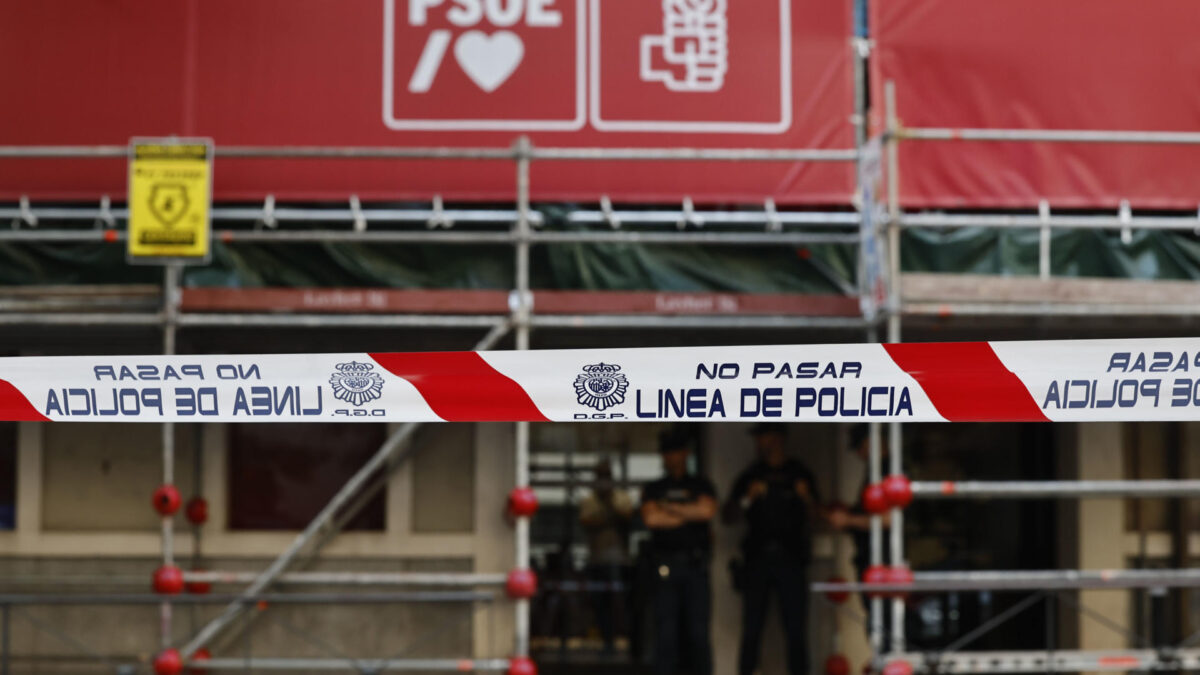 MADRID, 27/05/2026.- El caso Leire, que el juez Santiago Pedraz comenzó a investigar en secreto en diciembre, ha destapado una presunta trama, supuestamente financiada "con cargo a fondos" del PSOE, para "atacar la correcta dirección de las investigaciones" abiertas a la mujer y al hermano del presidente del Gobierno, Pedro Sánchez, o que pudieran perjudicar a miembros del partido. EFE/Daniel González