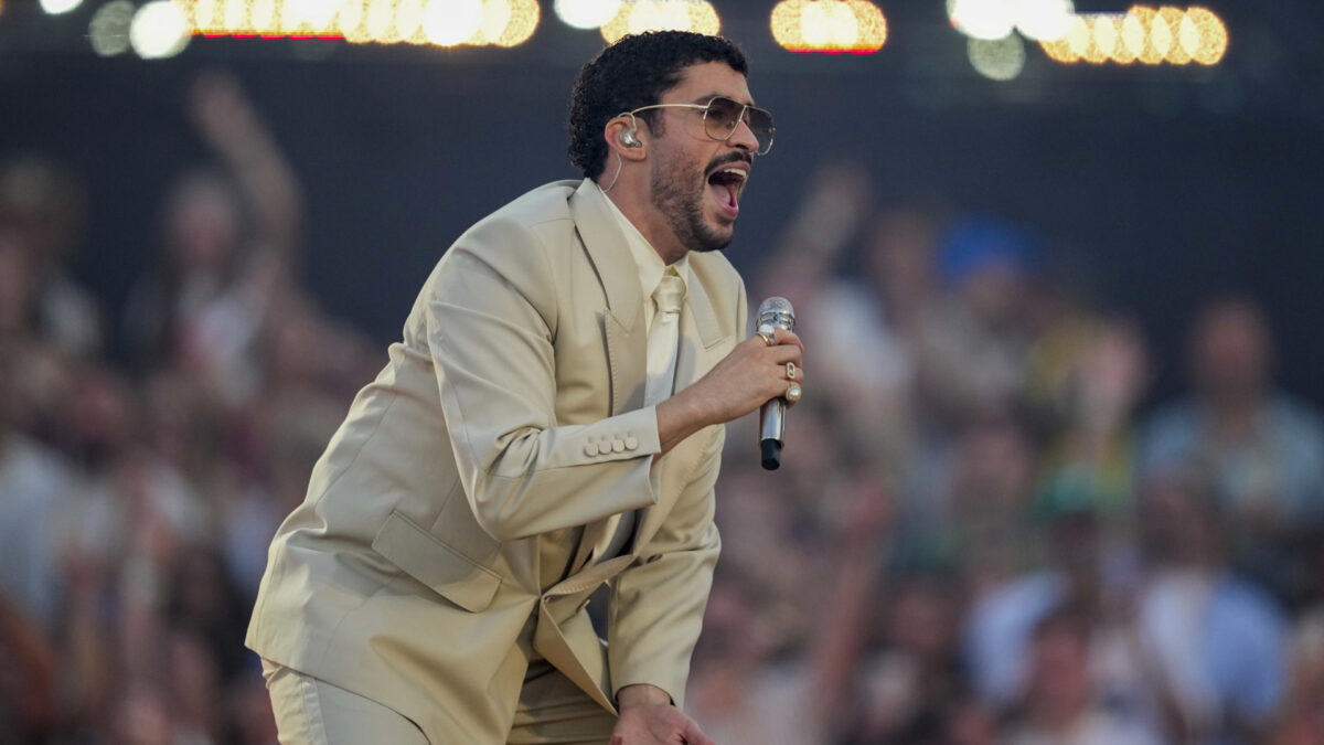 BARCELONA, 22/05/2026.- El cantante puertorriqueño Bad Bunny, durante el concierto ofrecido este viernes en el Estadio Olímpico de Barcelona. EFE/Alejandro García