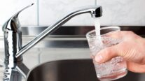 Así puedes ahorrar en la factura del agua.