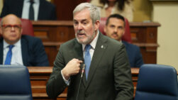 El presidente de Canarias, Fernando Clavijo