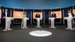SEVILLA, 04/05/2026.- Los candidatos de los cinco partidos con representación parlamentaria -PP, PSOE, Vox, Por Andalucía y Adelante Andalucía- han llegado a la sede de la RTVE andaluza para participar este lunes en el debate que la radiotelevisión pública celebra con motivo de las elecciones autonómicas del 17 de mayo. EFE/ Raúl Caro