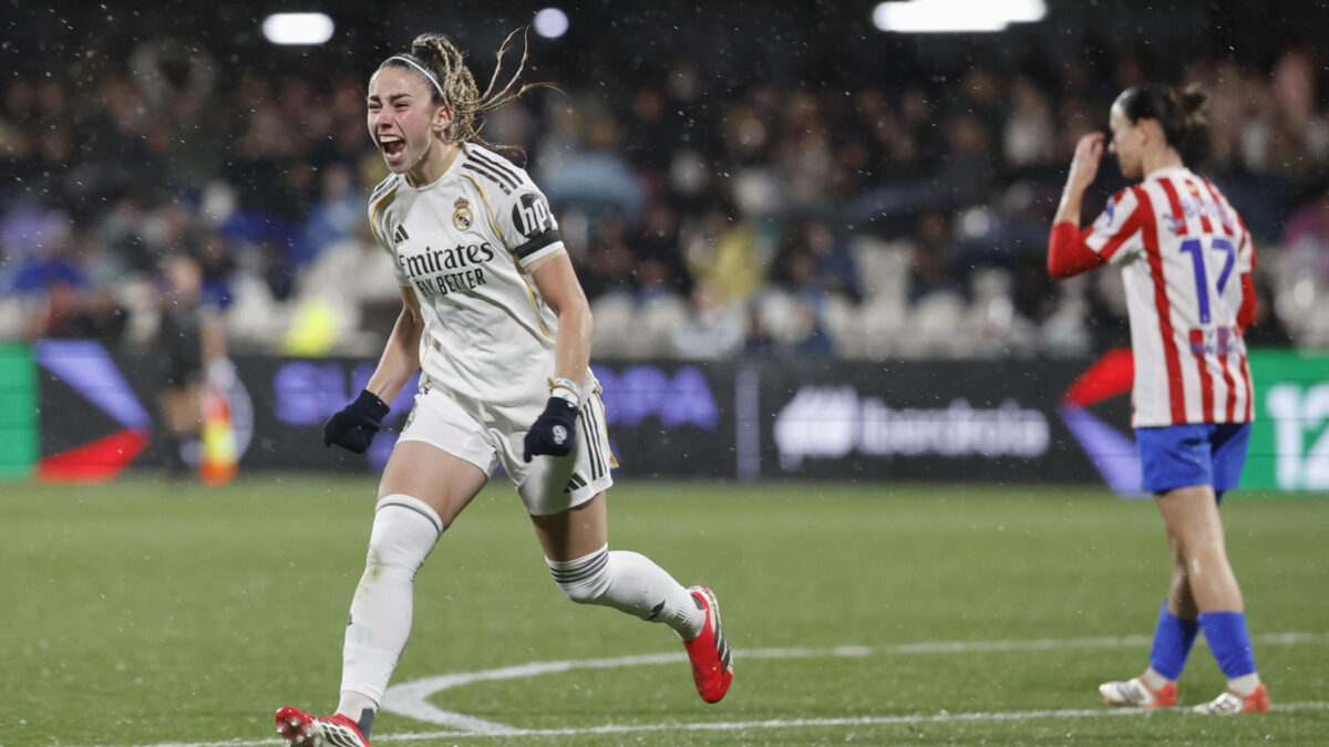 Athenea del Castillo celebra un gol esta temporada. EFE/ Ana Escobar