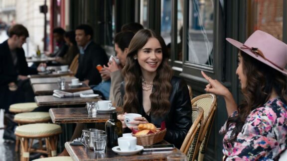 Un fotograma de la serie de Netflix Emily in Paris.
