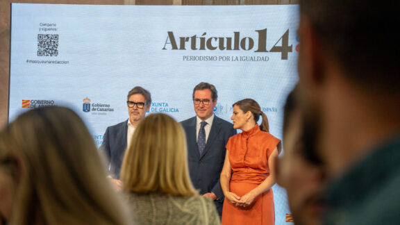 Garamendi junto a Pilar Gómez y José Sánchez Arce