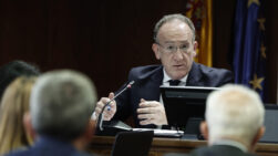 MADRID, 12/05/2026.- El exdirector de la SEPI, responsable del seguimiento de Air Europa y Plus Ultra, José Ángel Partearroyo Martín, durante su comparecencia ante la Comisión de Investigación sobre la gestión del organismo, este martes en el Senado. EFE/Sergio Pérez