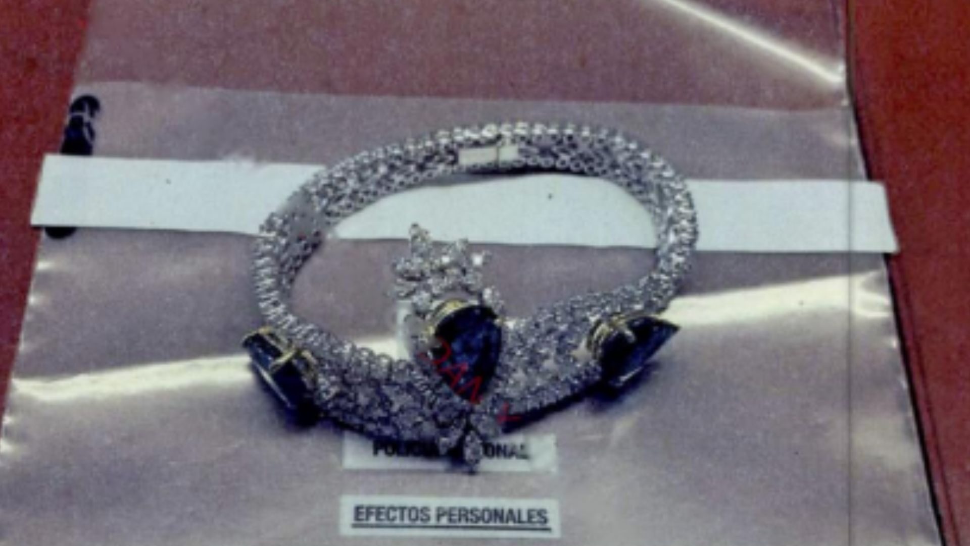Parte de las joyas de la caja fuerte de Zapatero
