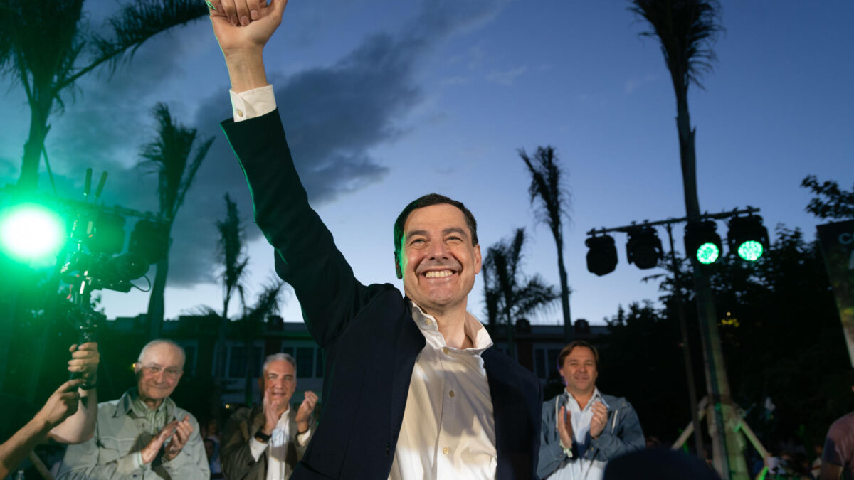 MÁLAGA, 15/05/2026.- El presidente y candidato por el PP Juanma Moreno durante el acto de fin de campaña electoral que los populares celebran este viernes en Málaga. EFE/Álvaro Cabrera
