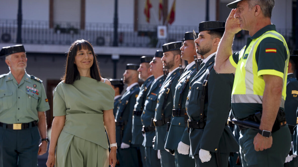 MADRID, 27/05/2026.- La directora general de la Guardia Civil, Mercedes González (c), preside la toma de posesión del nuevo jefe de la Guardia Civil en la Comunidad de Madrid, Francisco Almansa, este miércoles. EFE/ Maria Aguilella Pardo