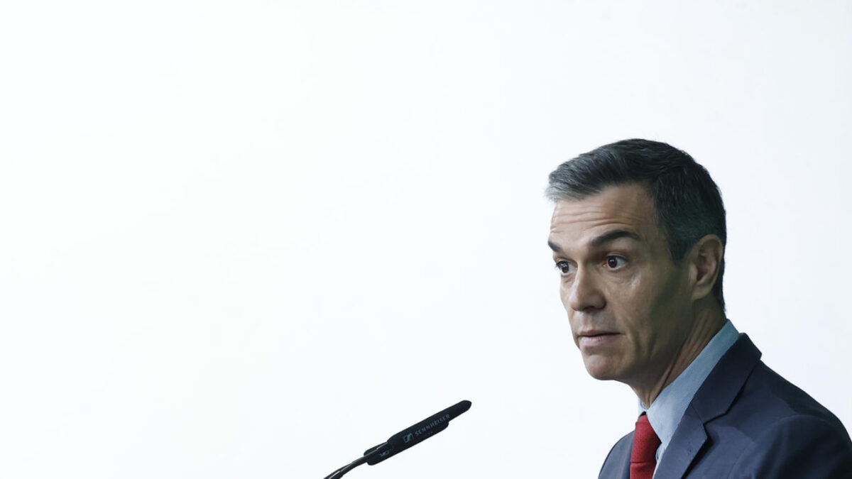 MADRID, 25/05/2026.- El presidente del Gobierno, Pedro Sánchez, interviene durante la clausura el acto de presentación de la propuesta de Plan Social para el Clima, que contiene medidas e inversiones para reducir las emisiones de CO2 en el transporte por carretera o los edificios, y cuyo objetivo general es impulsar una transición ecológica socialmente justa, en Madrid, este lunes. EFE/ J.J. Guillen