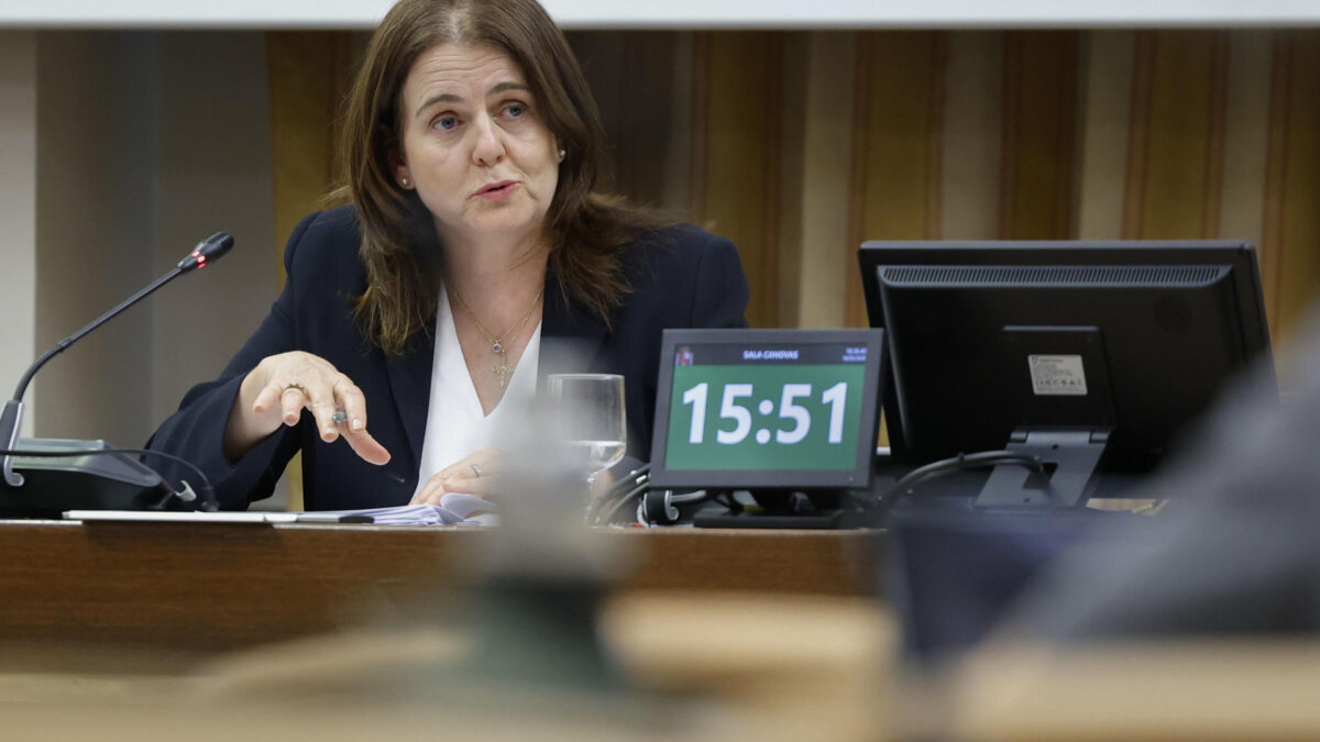 MADRID, 18/05/2026.- La directora de Energía de la CNMC, Rocío Prieto, comparece este lunes en la comisión del Congreso sobre el apagón, en pleno debate sobre los expedientes abiertos por el organismo, en el que Red Eléctrica advierte conflicto de interés. EFE/Mariscal